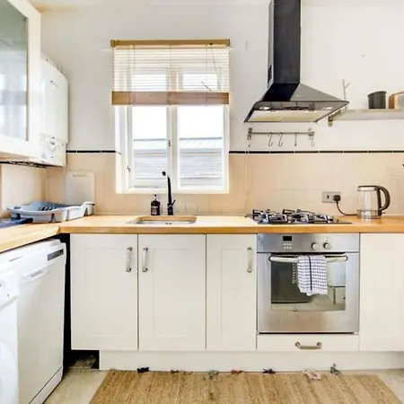 Lovely Fulham 2 Bed Apartment London Exterior photo